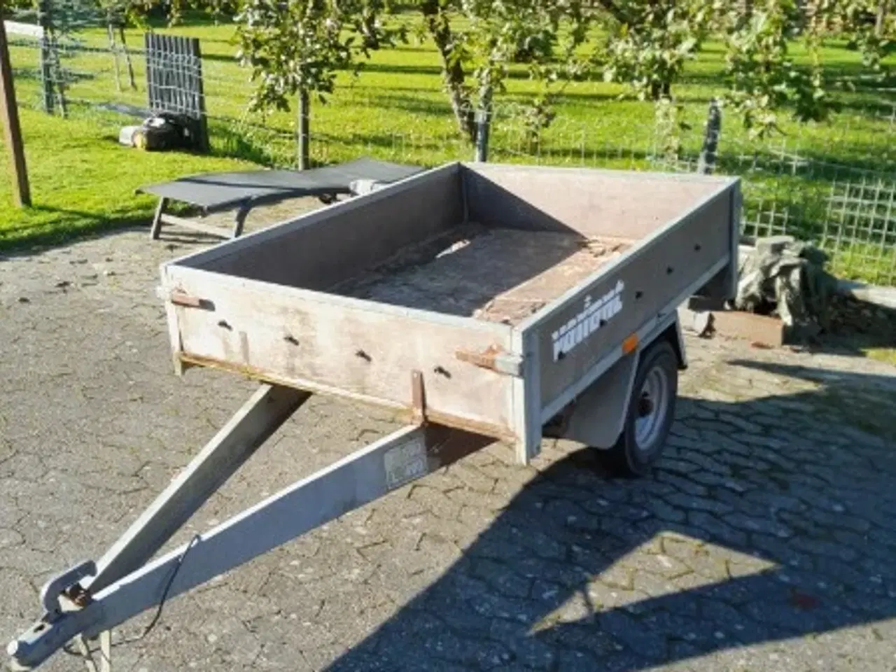 Billede 1 - Ældre trailer sælges - Kræver en gør-det-selv m/k