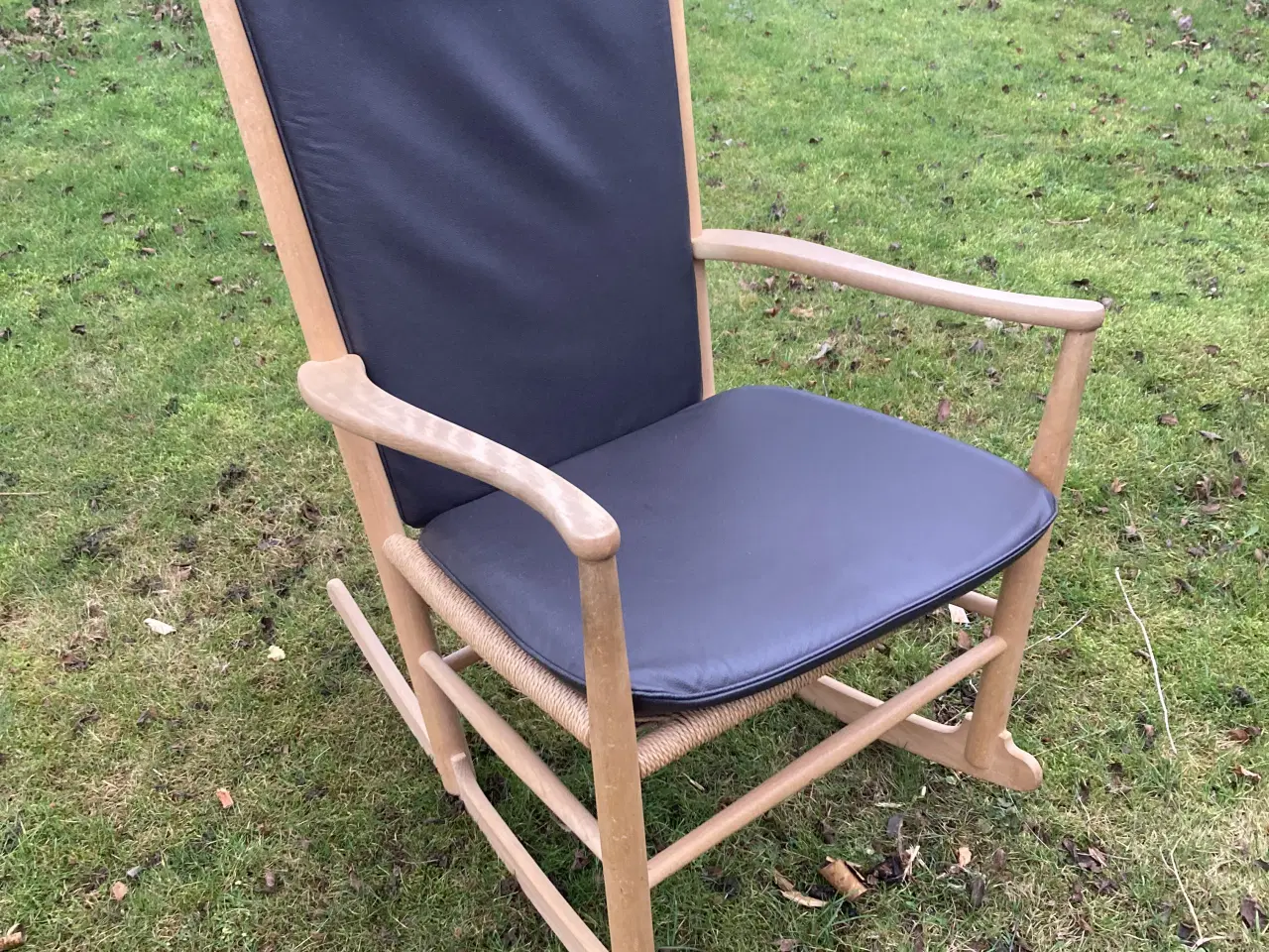 Billede 1 - Gyngestol Wegner J16