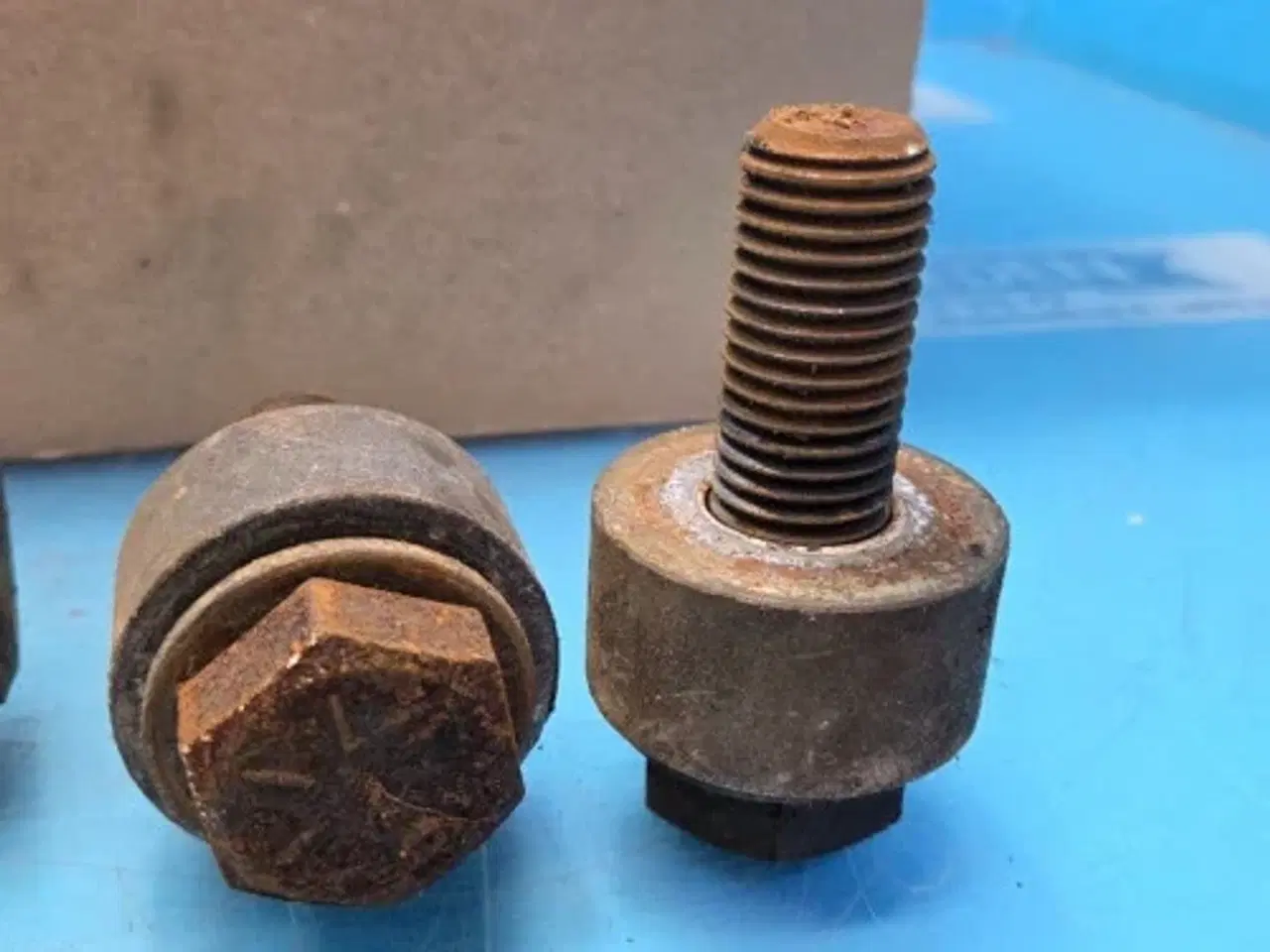 Billede 4 - Massey Ferguson 7278 Hjulbolt 70925808  20 Stk