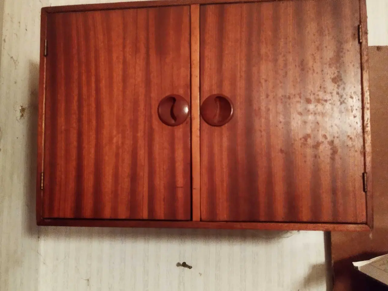 Billede 1 - Skab i teak