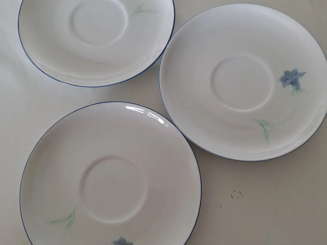 Billede 1 - Tallerkener