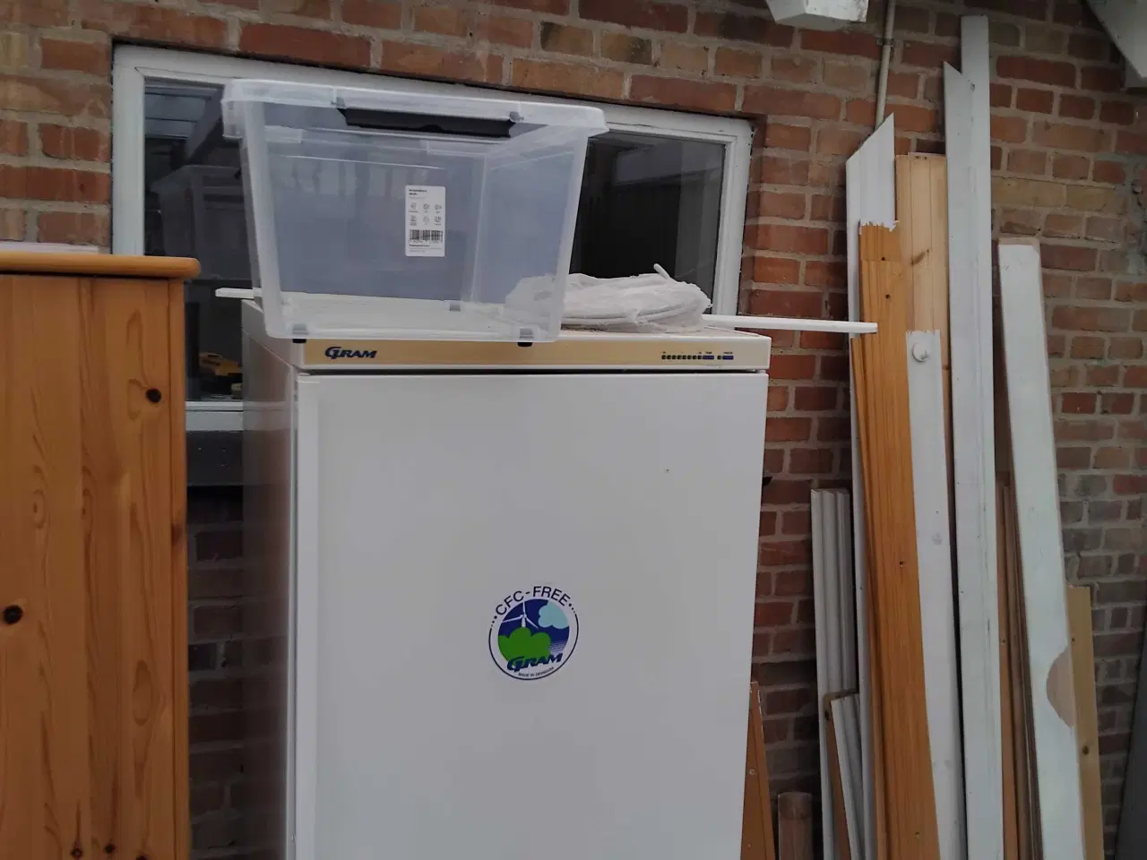 Billede 1 - Velfungerende stort fryseskab. 125kr