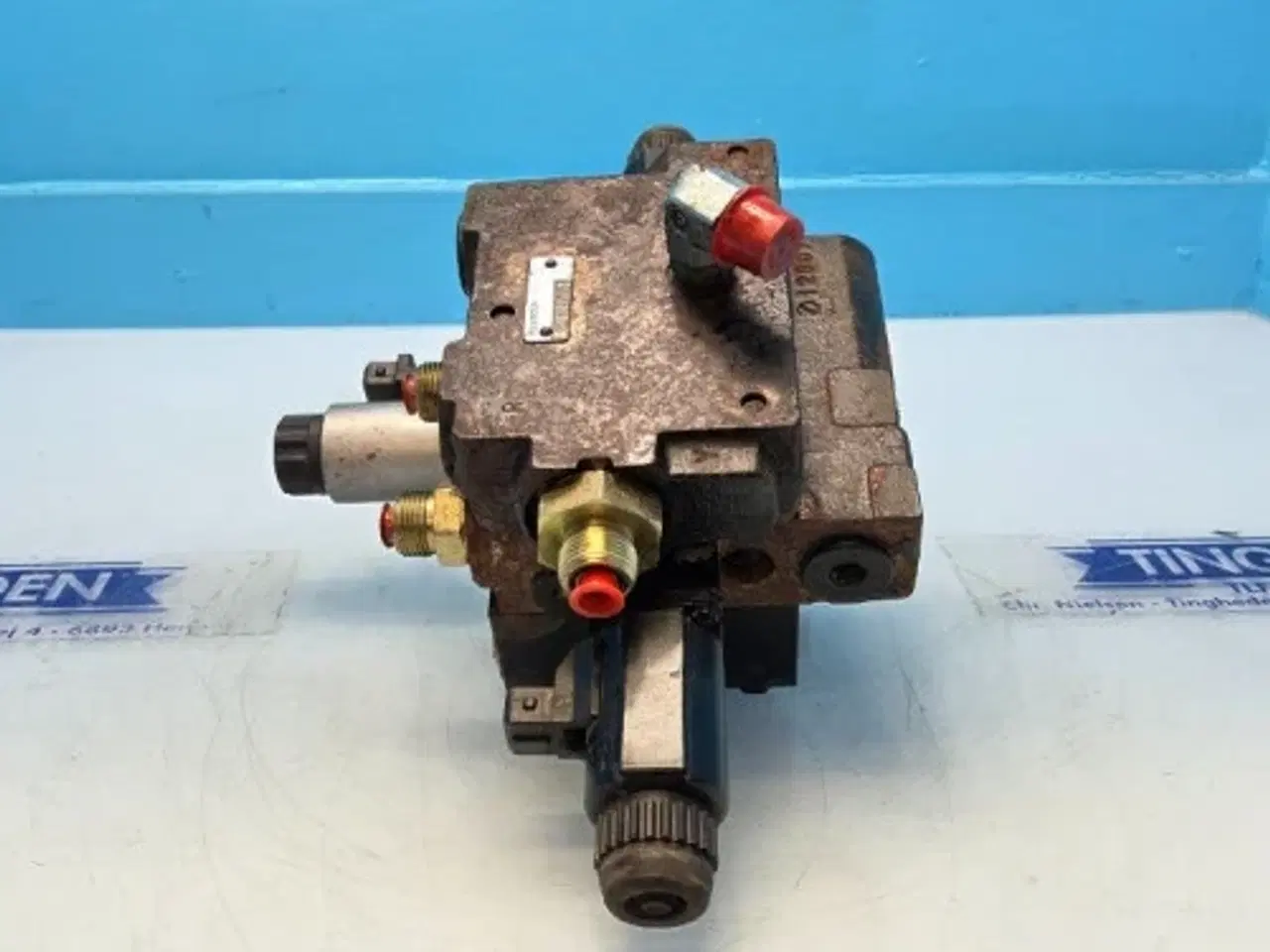 Billede 9 - New Holland CR9080 Hydraulikventil 87313989