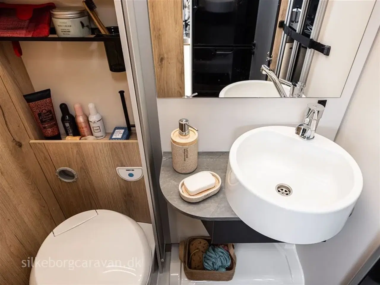 Billede 23 - 2026 - Elnagh T-Loft 529
