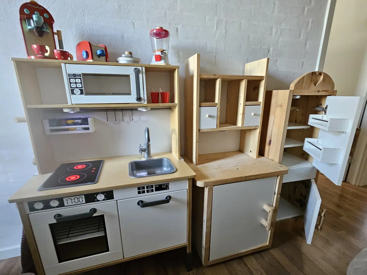 Billede 1 - IKEA Legekøkken , "køkkeskab , reol/bord