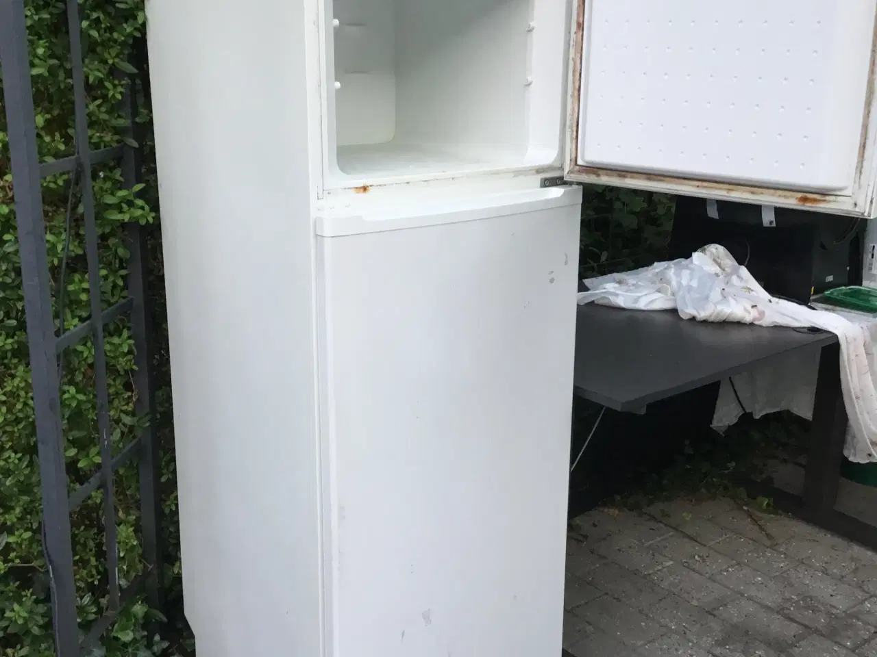 Billede 1 - Brugt men godt køleskab