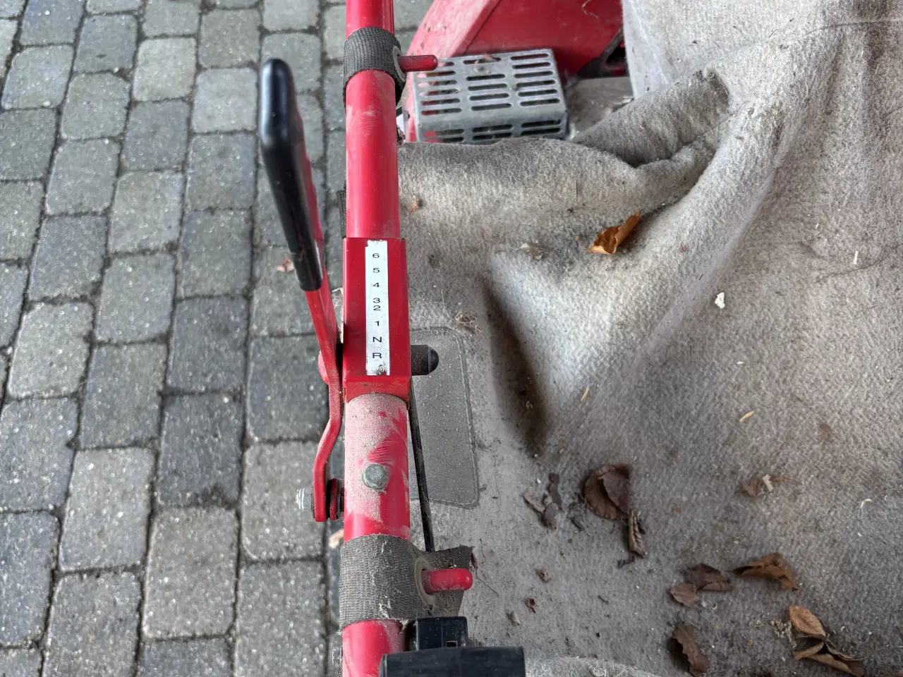 Billede 3 - Løvsuger Med Honda motor