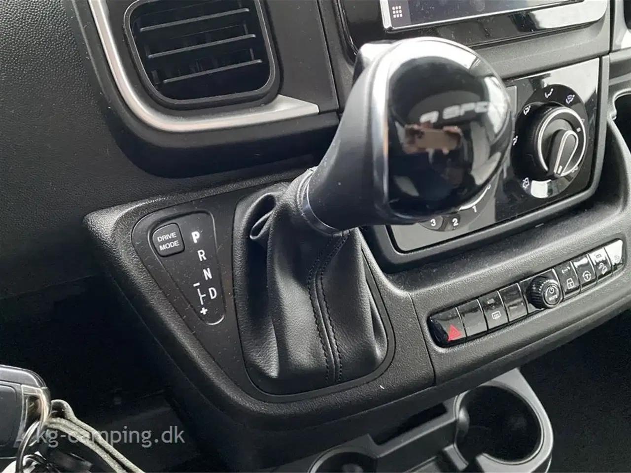 Billede 7 - 2023 - Benimar Amphitryon 998 3500 kg   Særdeles velholdt Benimar AMPHITRYON 998 ALDE - Vognen kan vejes op til 4.400 kg.