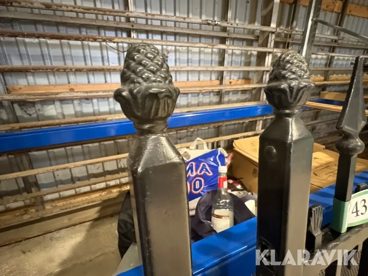 Billede 10 - Jernport og låge