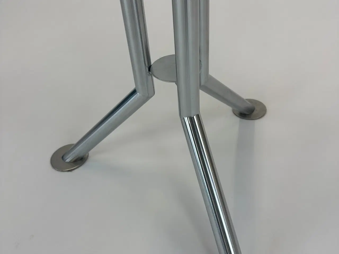 Billede 4 - Rundt bord fra Magnus Olesen (Træ)