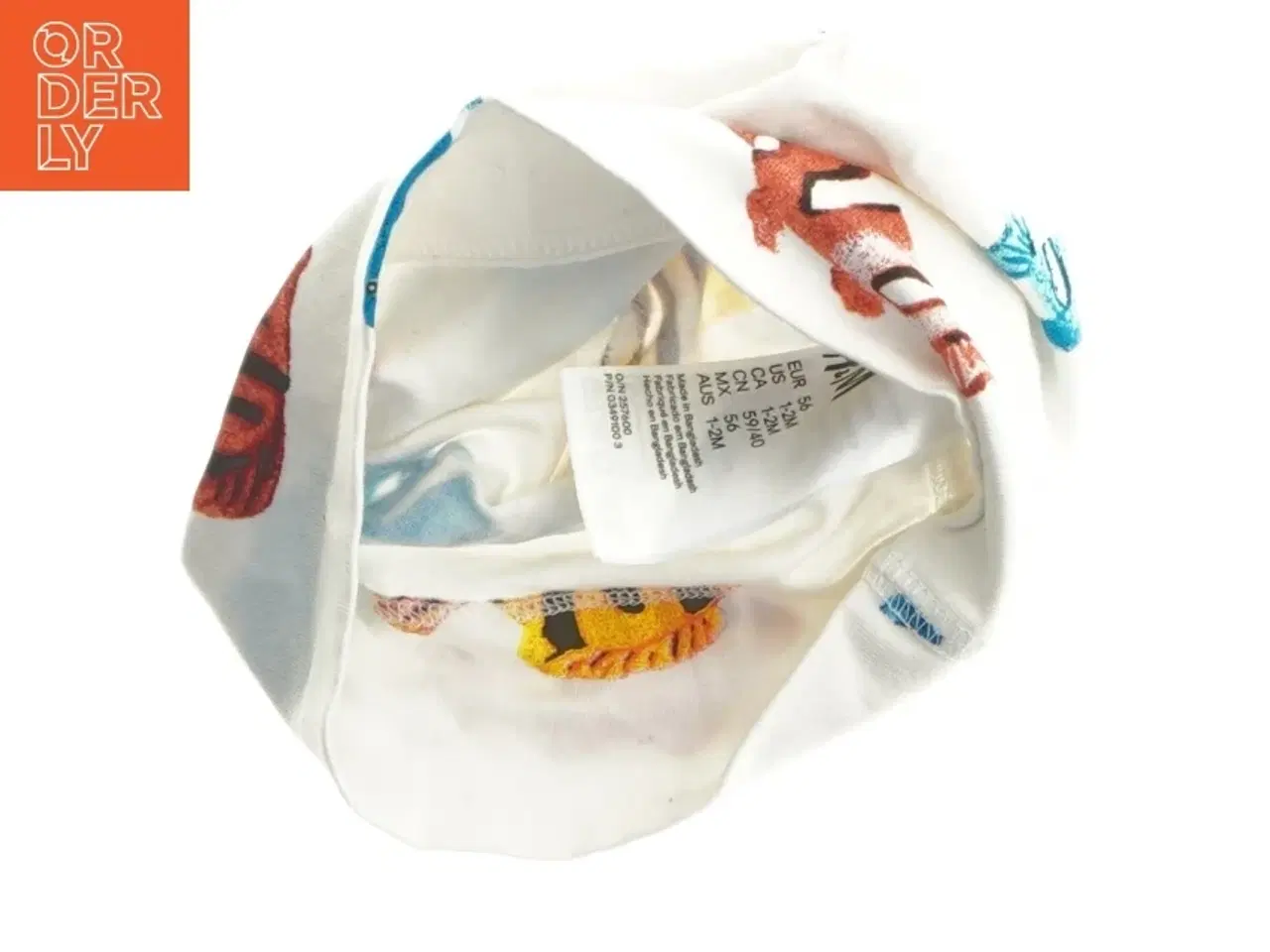 Billede 3 - Børnehue med fiskemotiv fra H&M (str. 56)