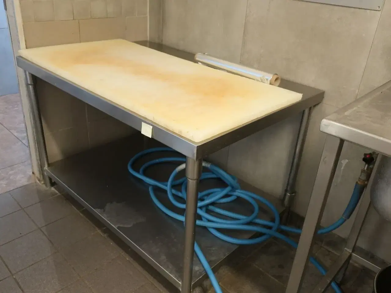 Billede 2 - Stålbord og skærebræt