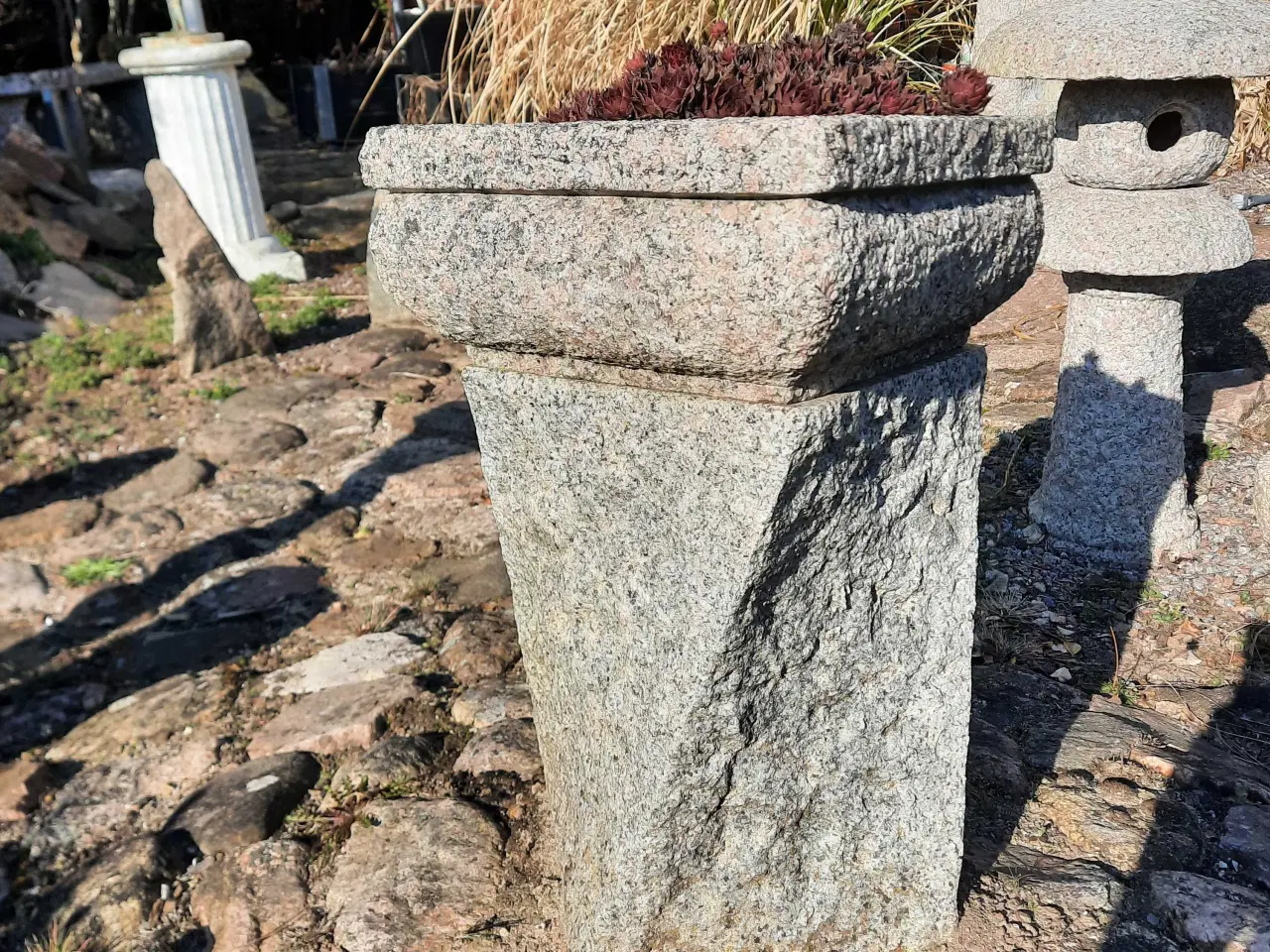 Billede 3 - Blomsteropsats i granit