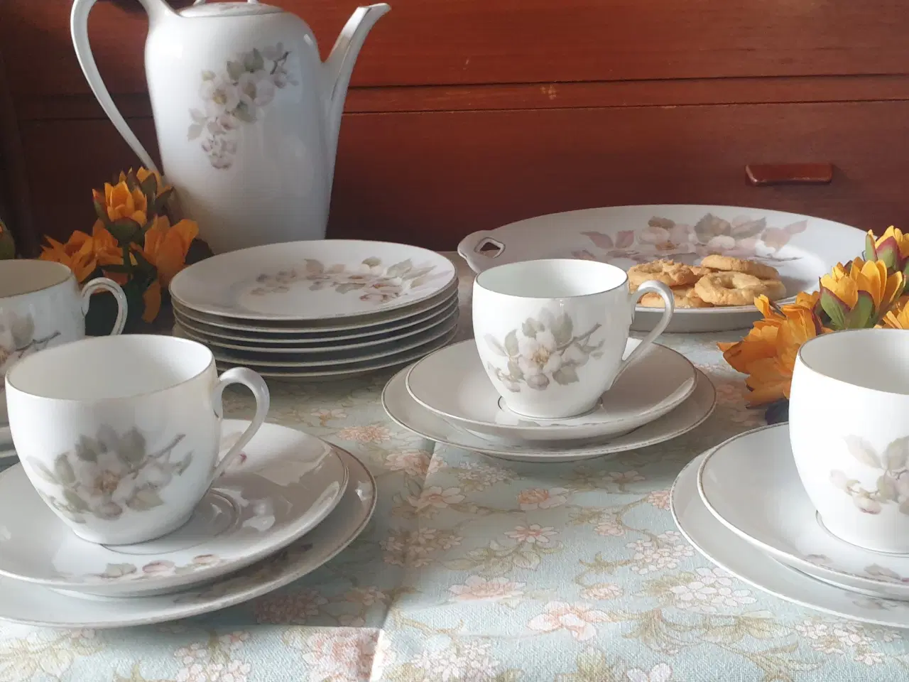 Billede 1 - Antikt Kaffestel med æbleblomster