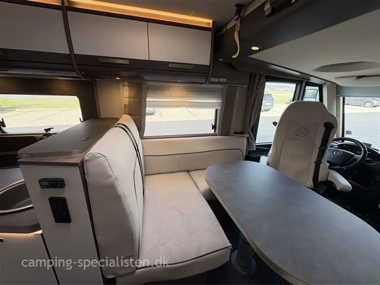 Billede 10 - 2020 - Knaus L!VE I 700 MEG 160 HK   Knaus L!VE I 700 MEG 2020 - kan nu ses hos Camping-Specialisten.dk