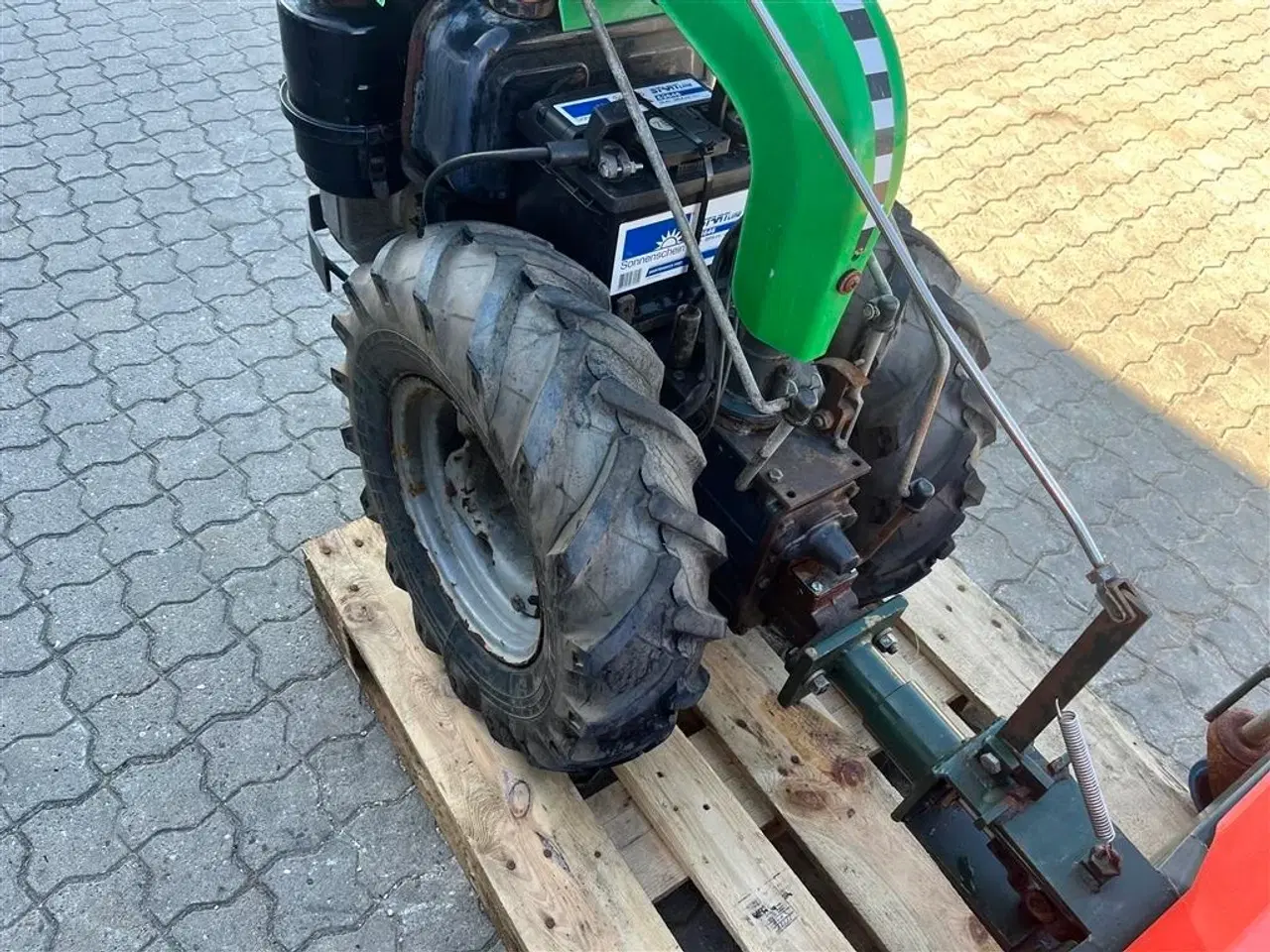 Billede 15 - - - - Roriatica AC 400 2hjulet traktor med kost