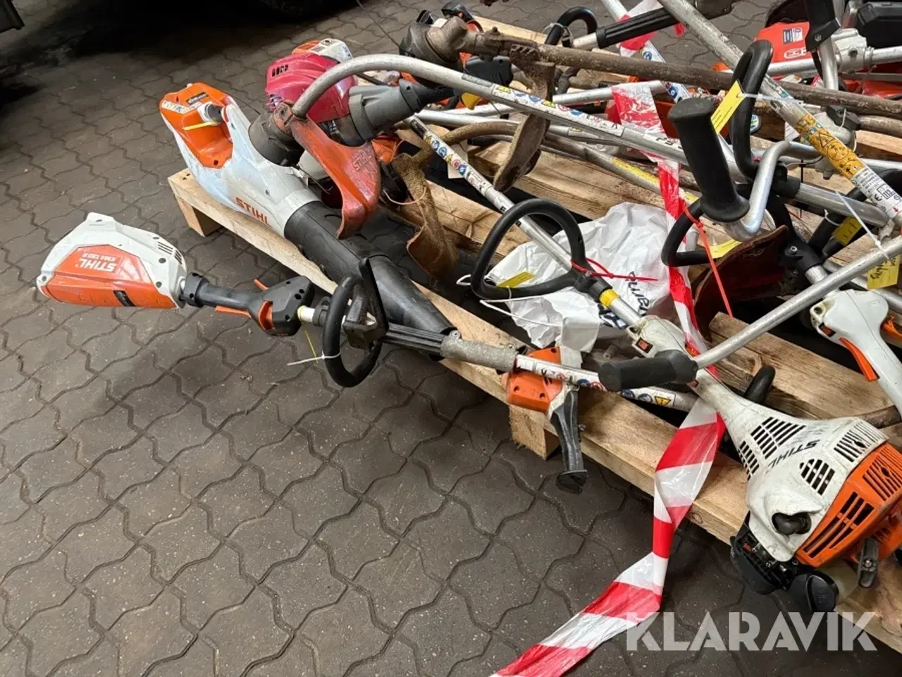 Billede 9 - Diverse haveredskaber