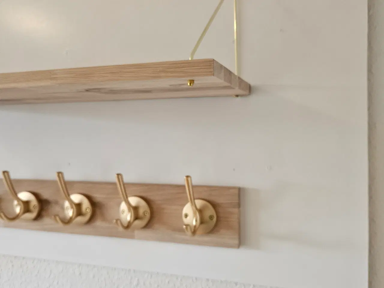 Billede 5 - Hylde i massiv egetræ. Insta valentedesigndk 