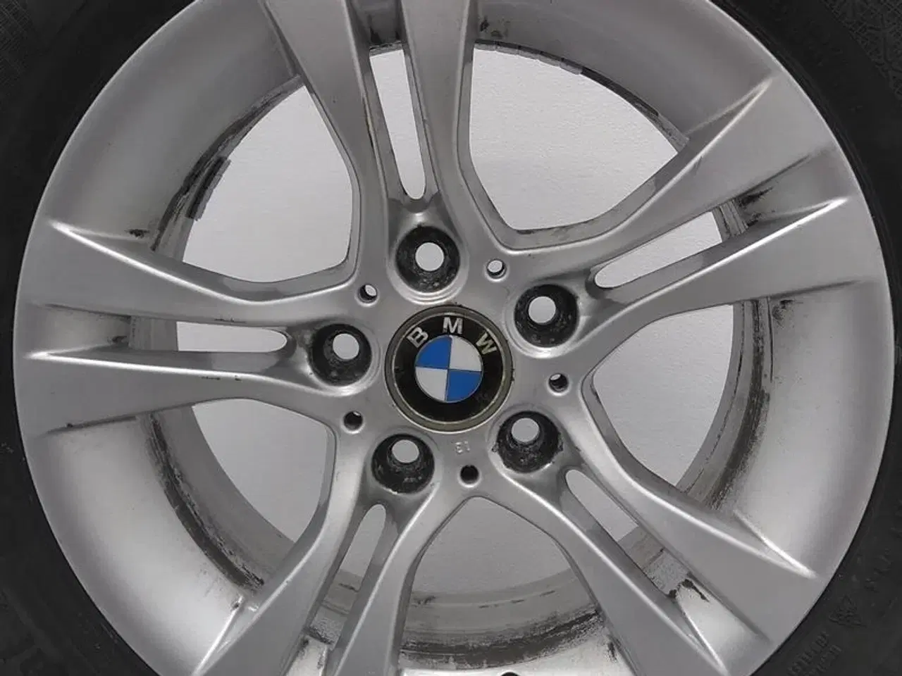 Billede 9 - 16" org. BMW Alufælge med vinterdæk "Double Spoke 268" A62841