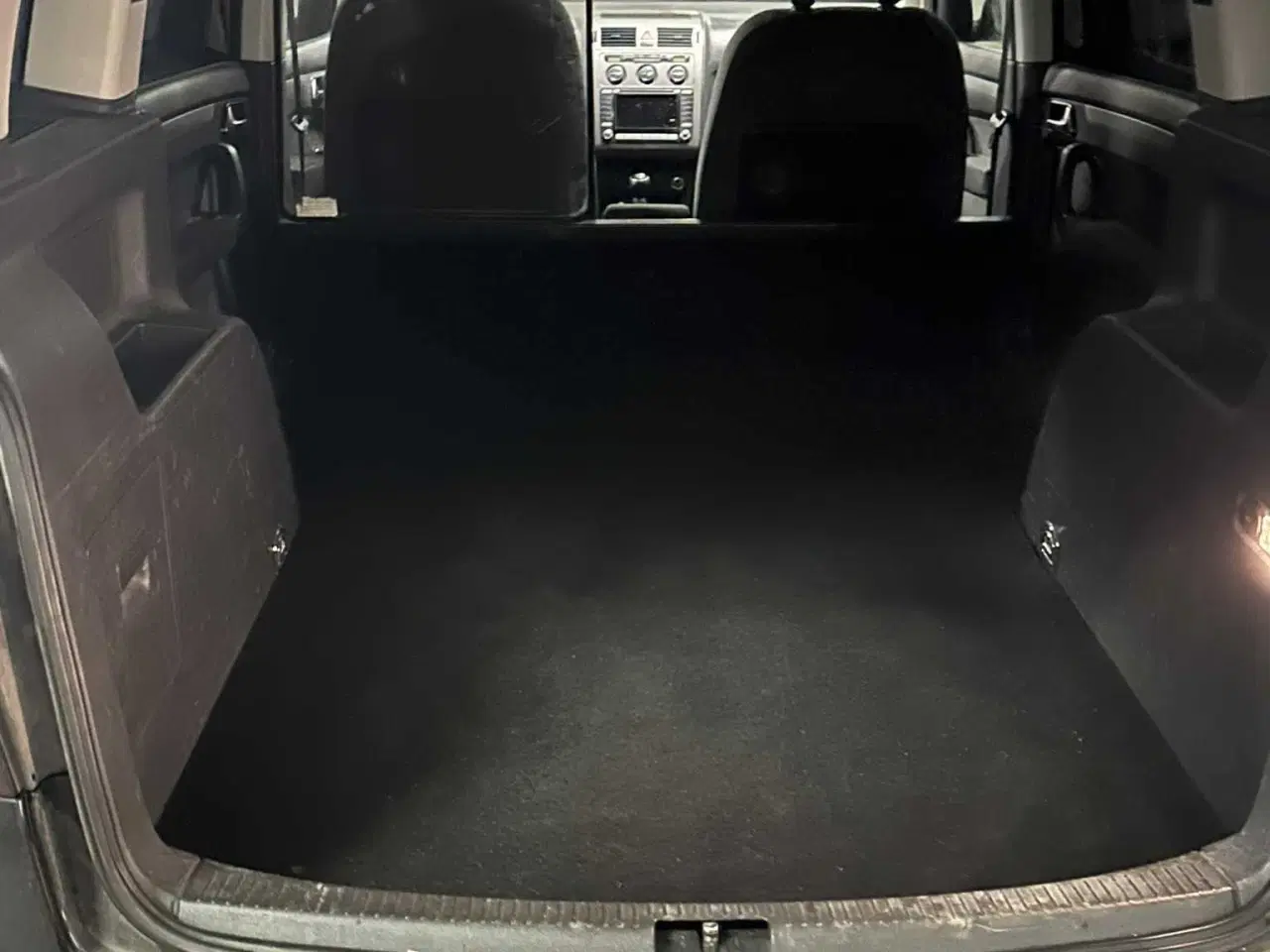Billede 4 - VW Touran VAN nedvejet