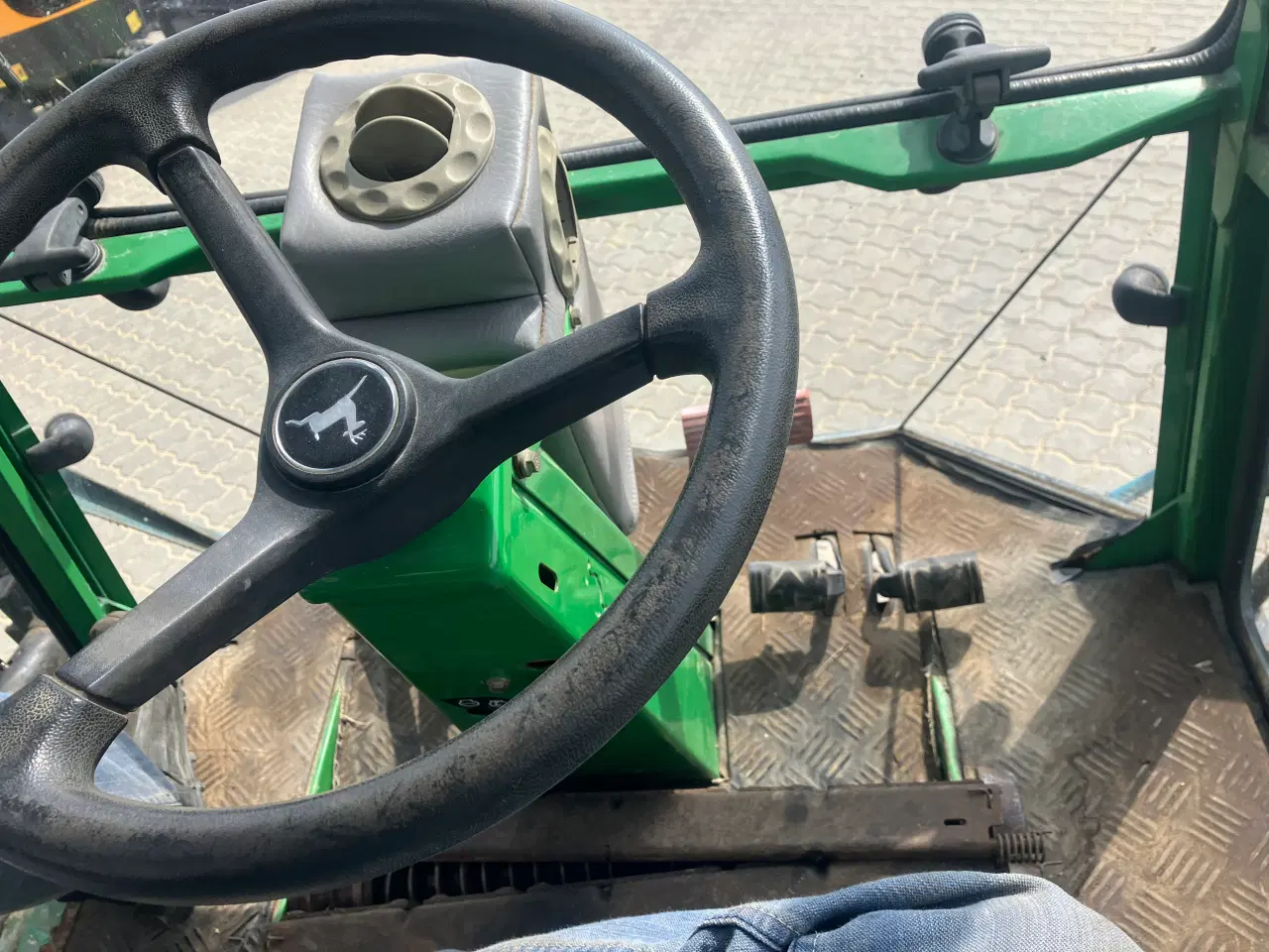 Billede 7 - John Deere 3235B 4 WD servo kun 1740 timer