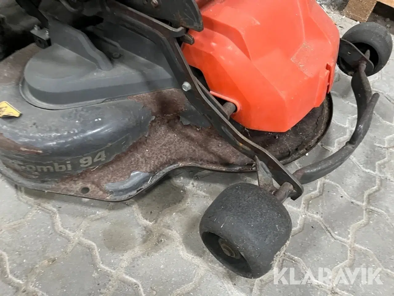 Billede 7 - Græsslåmaskine Husqvarna R 216