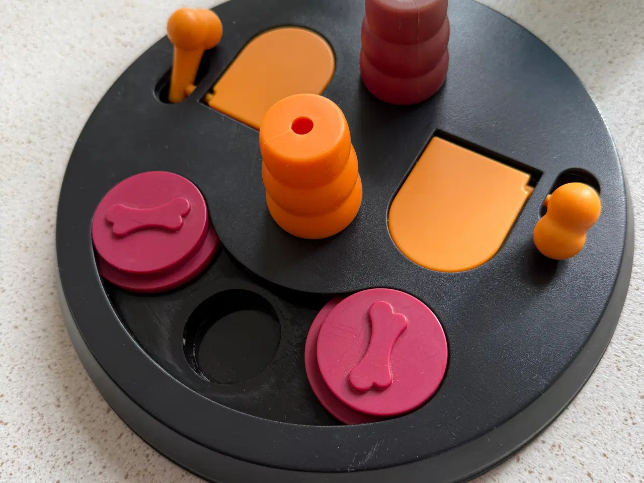 Billede 1 - Hundelegetøj til godbidder