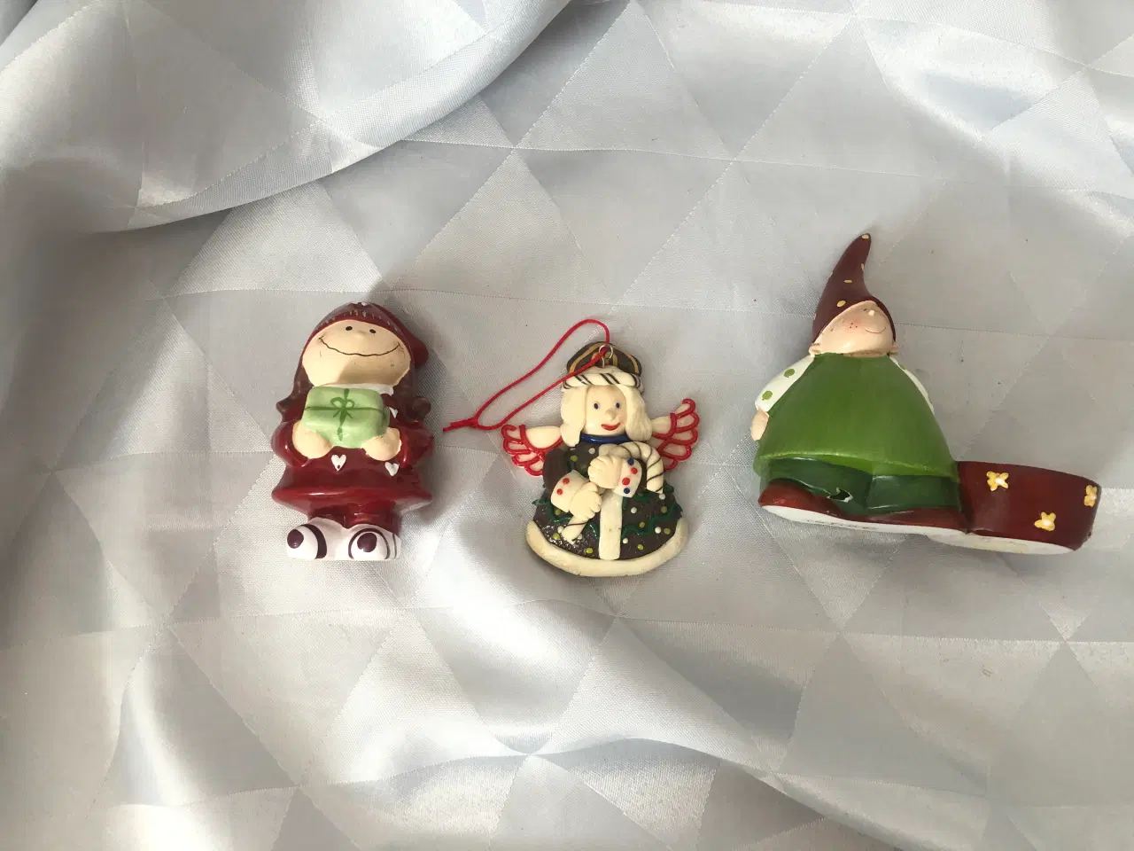 Billede 12 - 3 forskellige julefigurer