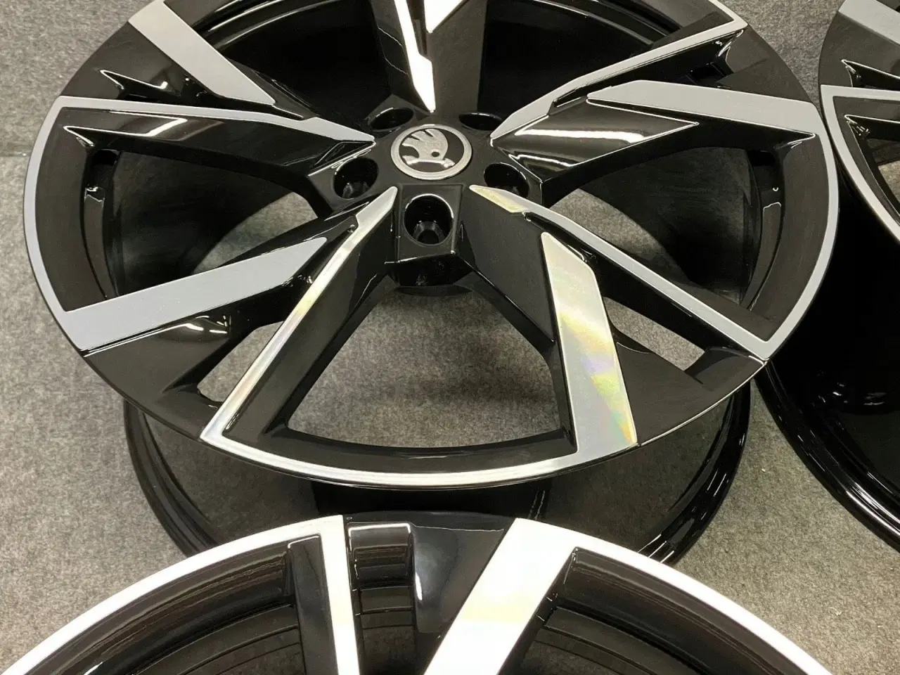 Billede 2 - ALUFÆLGE SKODA ENYAQ iV TAURUS 5LA 20"