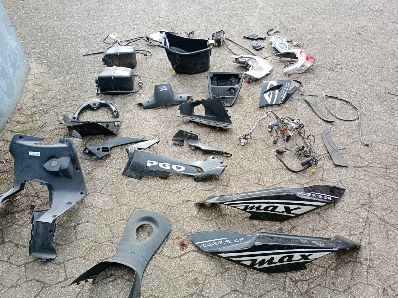 Billede 11 - Dele til pgo g-max sælges 