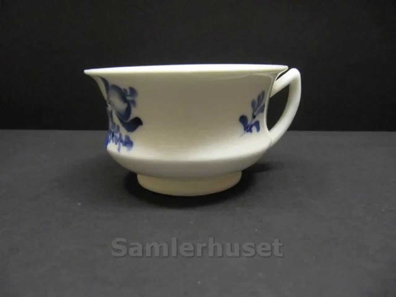 Billede 1 - Blå Blomst Flettet Kop 5,7x9½ cm. UDEN UNDERKOP - Tegnet af Hetsch i 1835