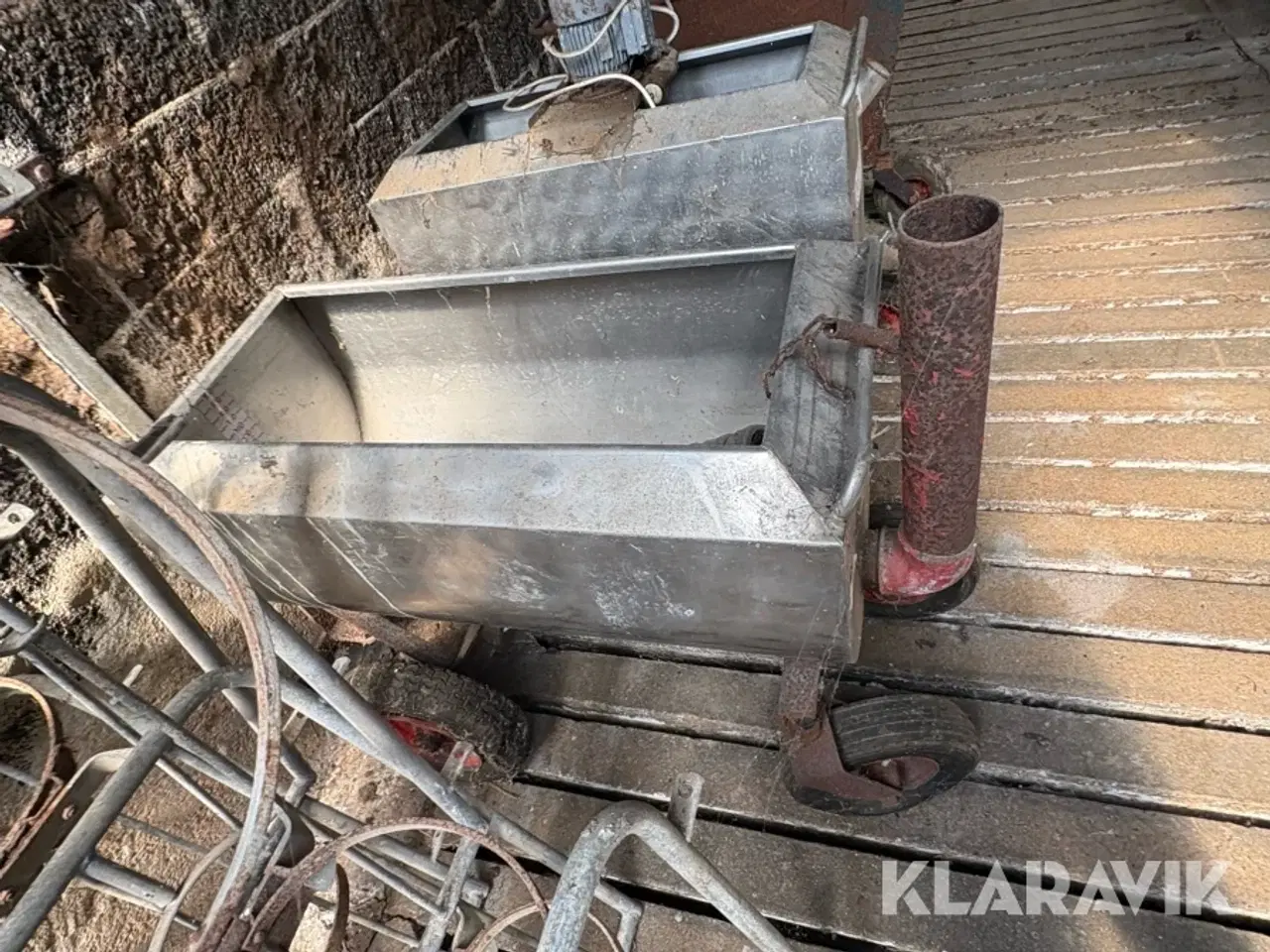 Billede 3 - Kalvefodervogn 2 styk.