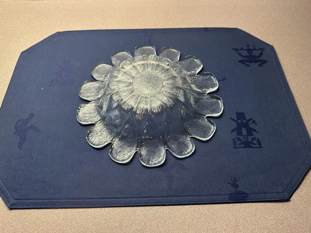 Billede 5 - Holmegaard ”Multi serie” med solsikke kant