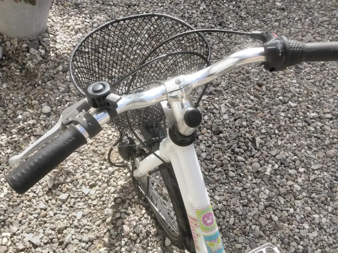 Billede 6 - Living 20" pigecykel I pæn køreklar stand med kurv