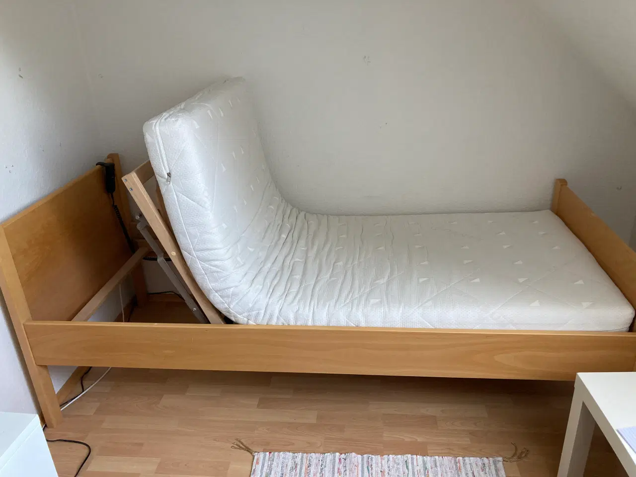 Billede 3 - Elevationsseng - enkeltseng 