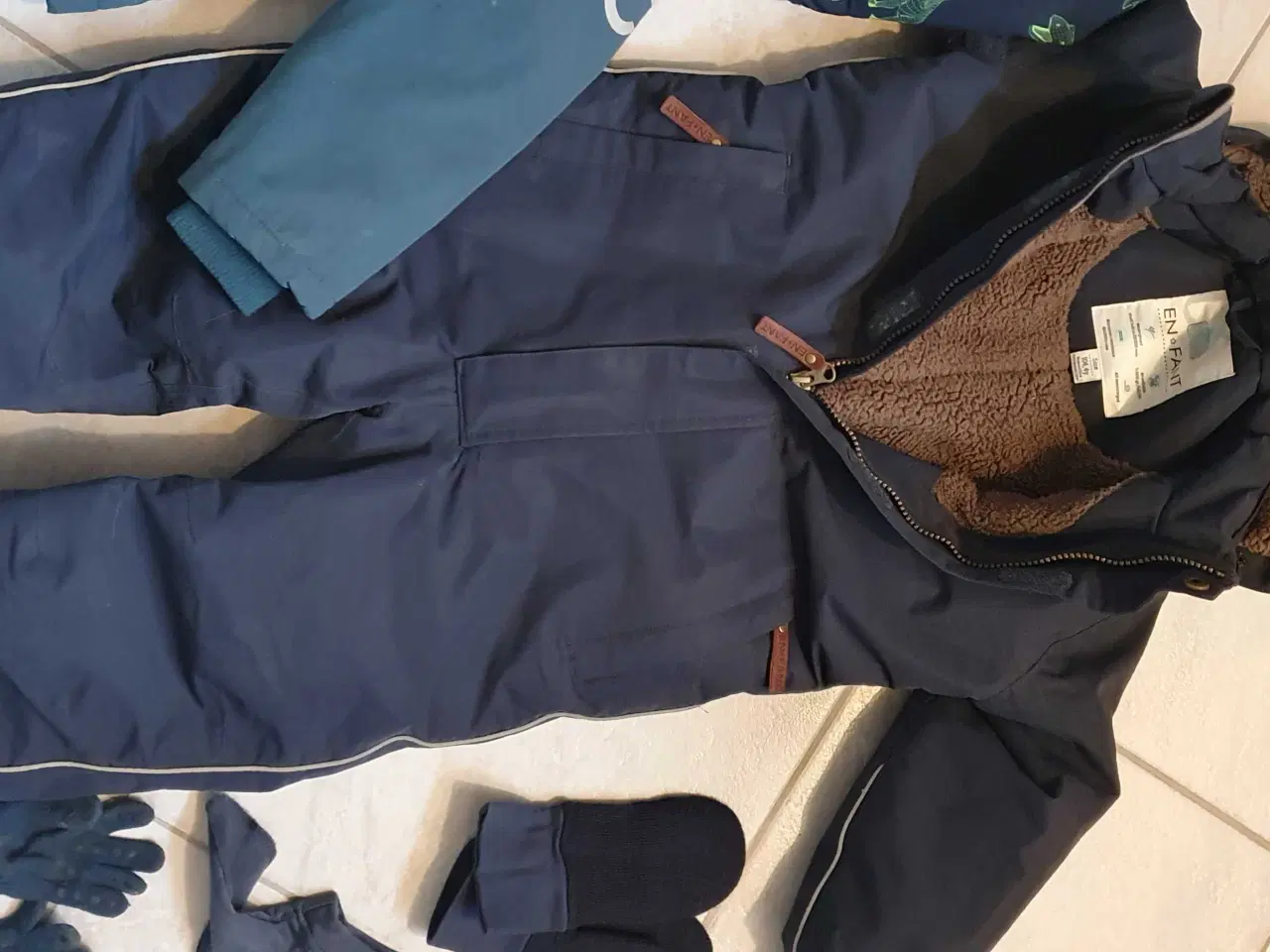 Billede 1 - Enfant flyverdragt str. 104