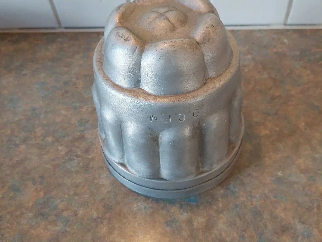 Billede 1 - Antik metal isform 