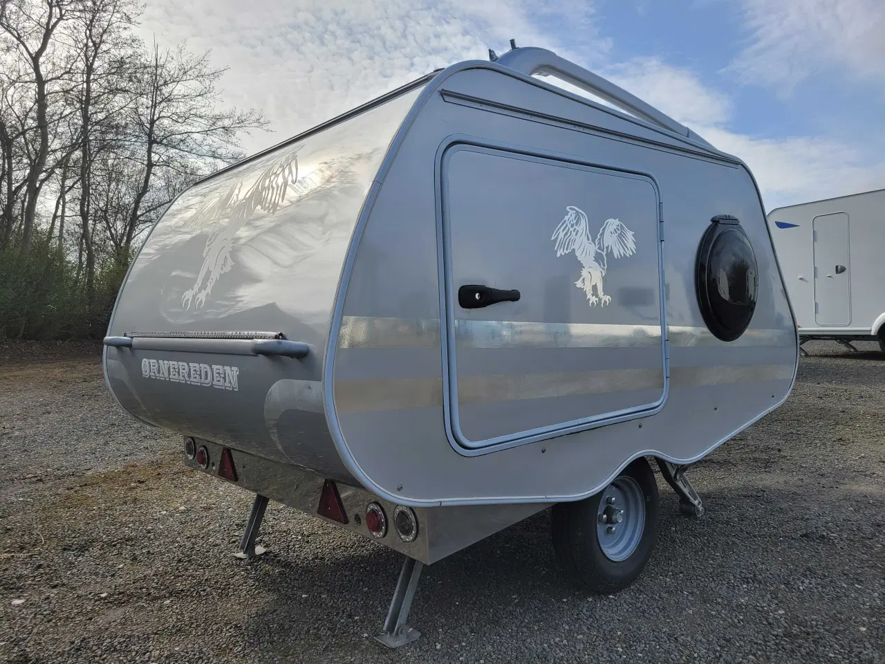 Billede 14 - Dethleffs Miniglobe..perfekt til elbil..kun 280kg.