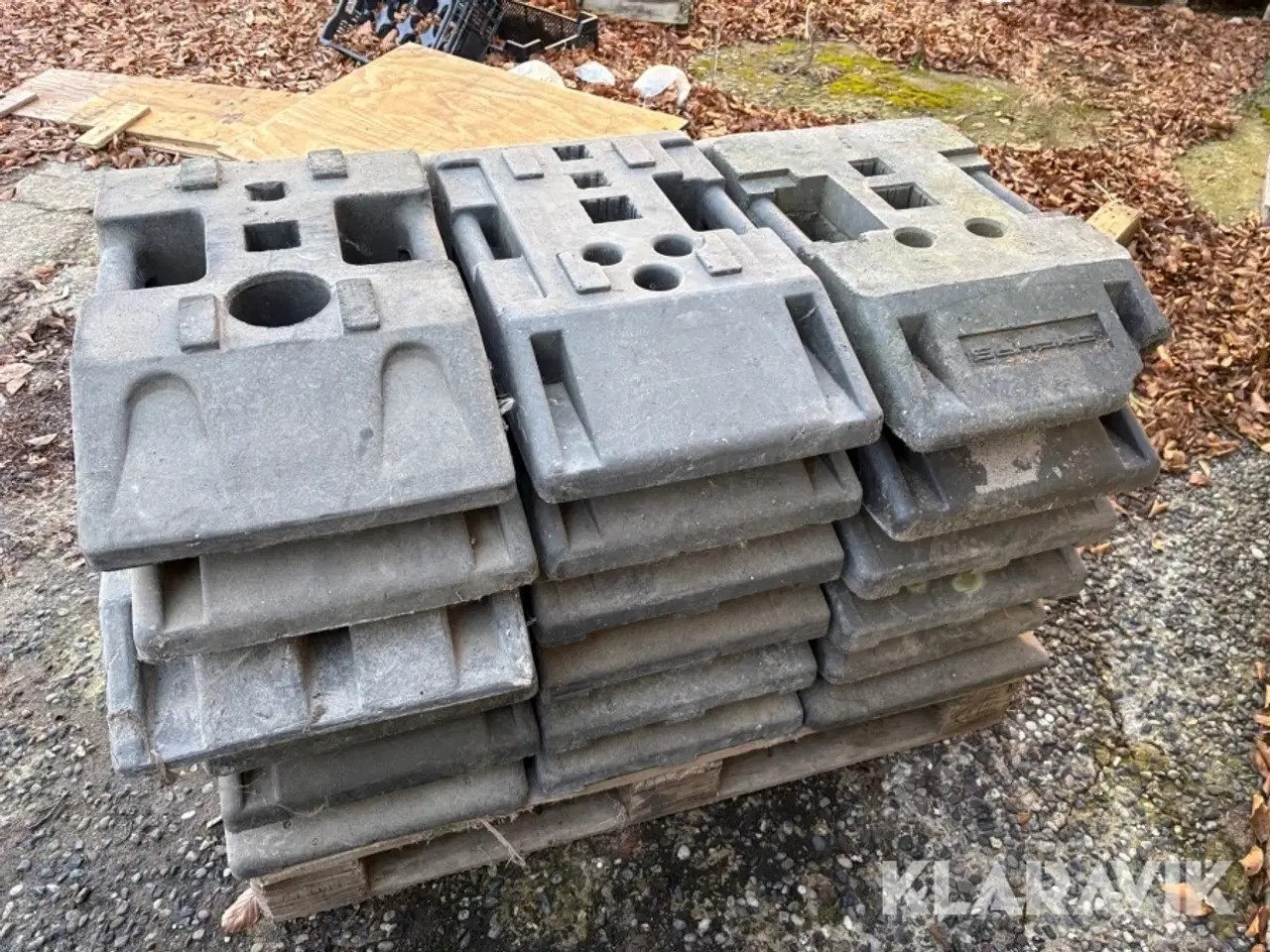 Billede 3 - Skiltefødder Unikompak 18 styk