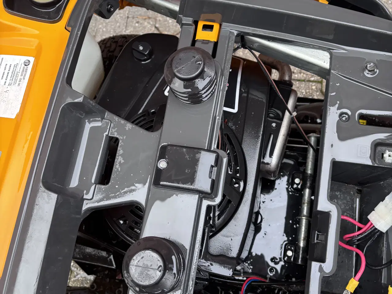 Billede 5 - Stiga Tornado 1066 HST Havetraktor