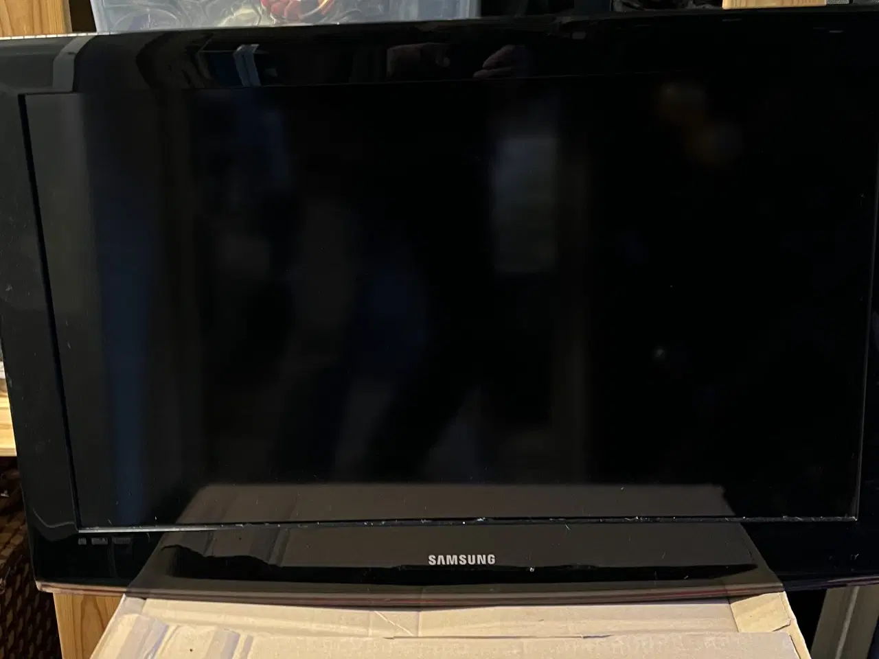 Billede 1 - TV - fladskærm 27 tommer