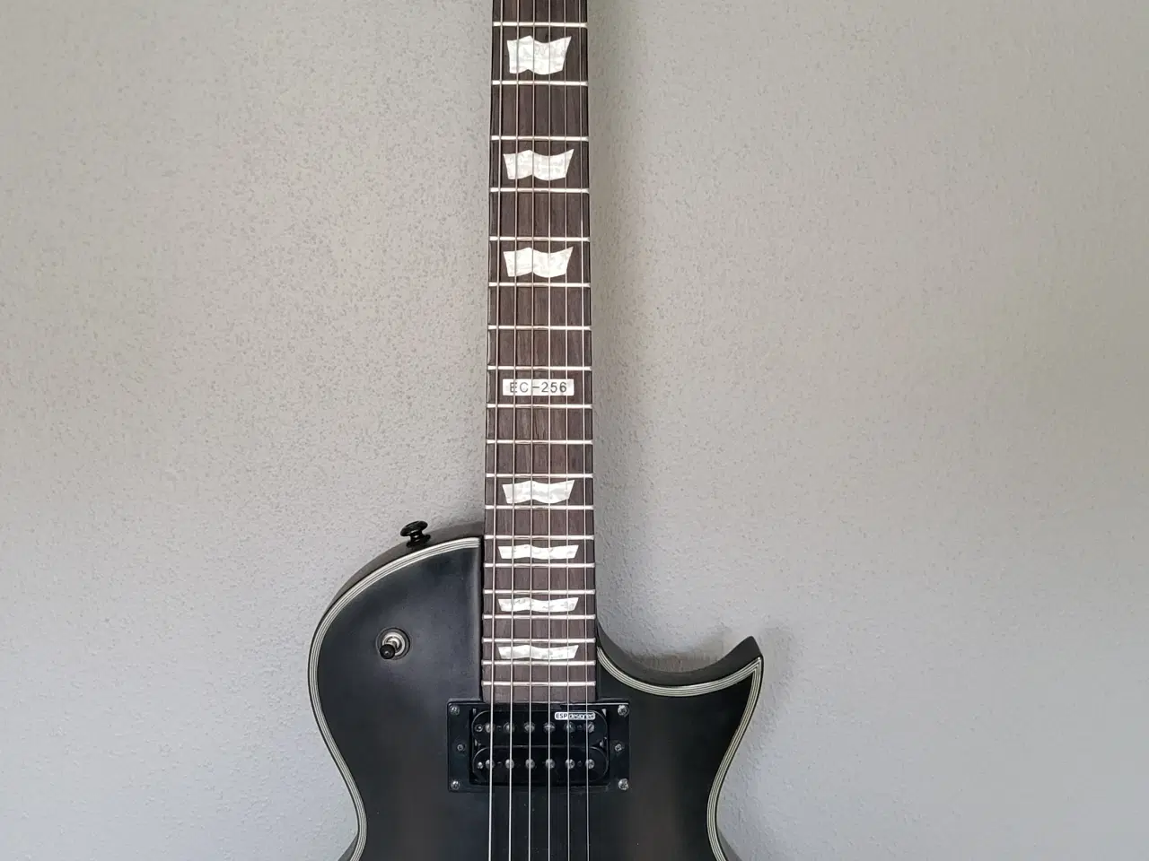 Billede 3 - LTD EC-256 – Black Satin