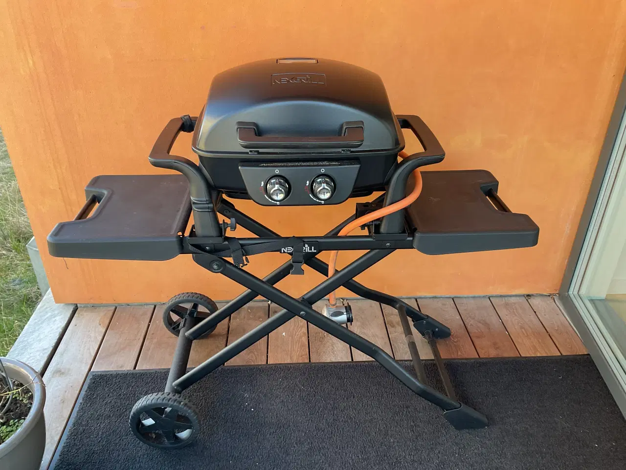 Billede 4 - Ny Nexgrill Transportabel Bærbar gasgrill med 2 br