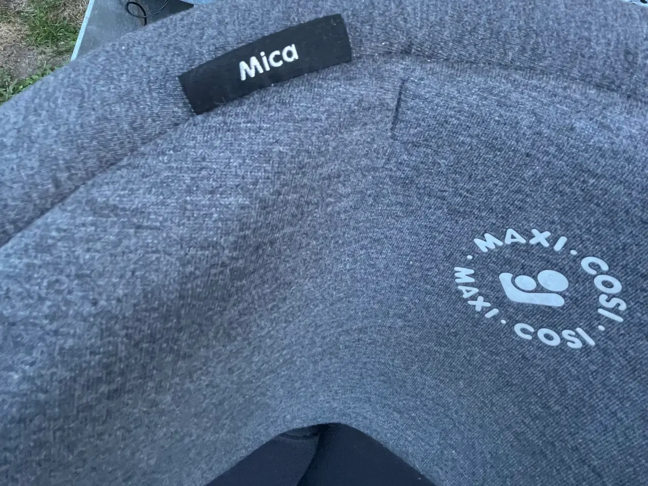 Billede 3 - Autostol maxi Cosy mica med airbags