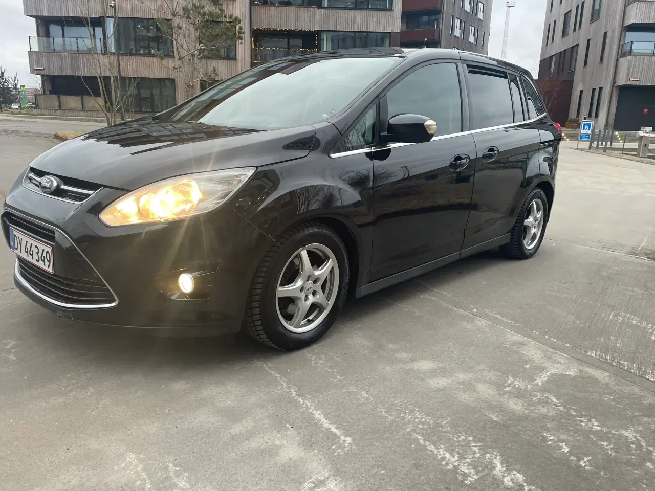 Billede 2 - Flot velholdt nysynet Ford c Max 2.0tdci automat 7