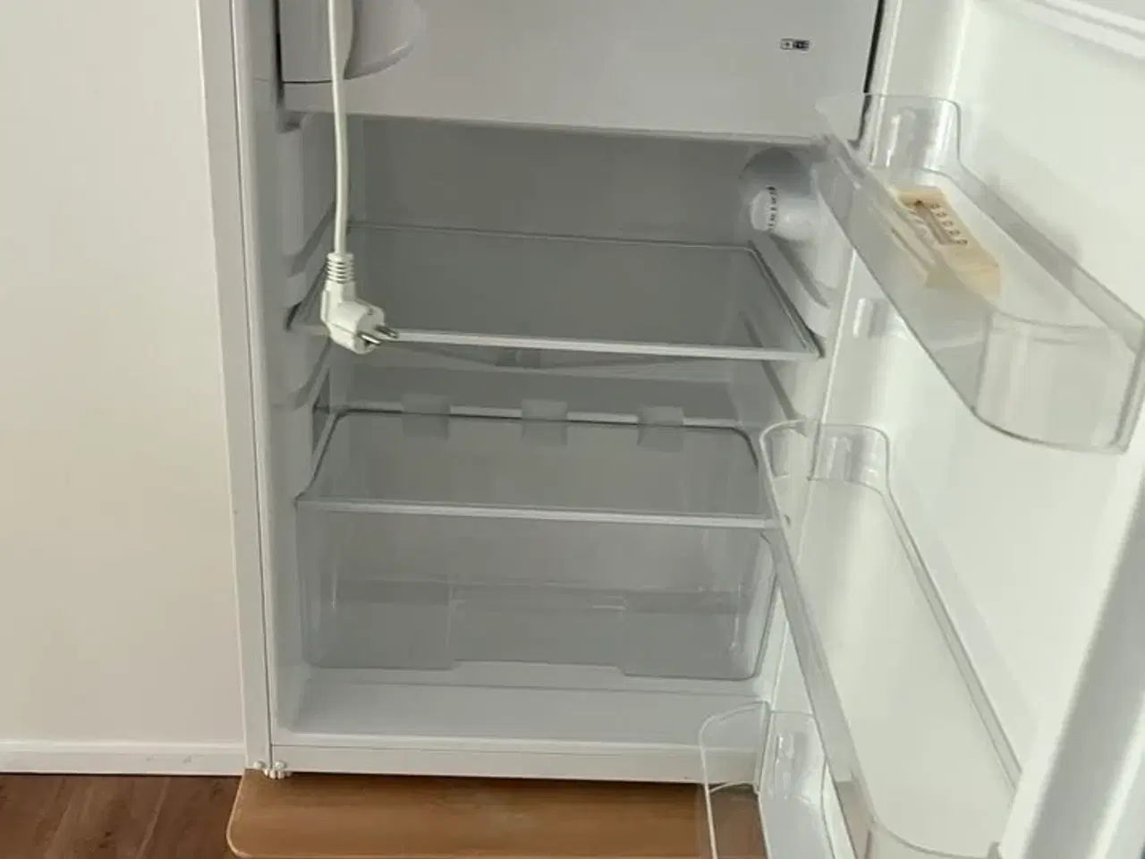 Billede 4 - Køleskab SENZ LF851W