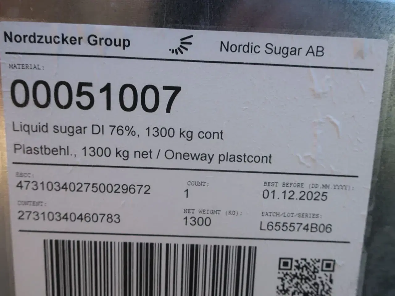 Billede 6 - 1000 L beholder med indhold