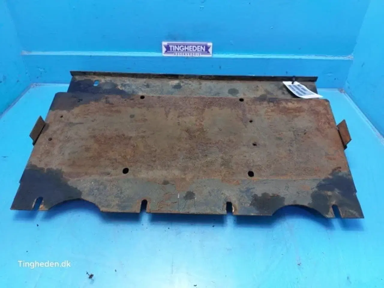 Billede 5 - Massey Ferguson 3060 Batteryholder 3389849M96