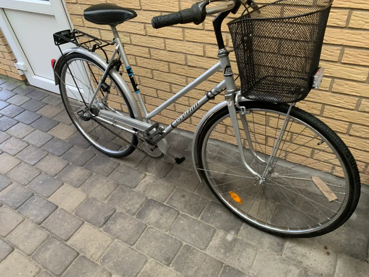 Billede 1 - Dame/ Pigecykel med 5 indvendig gear, 