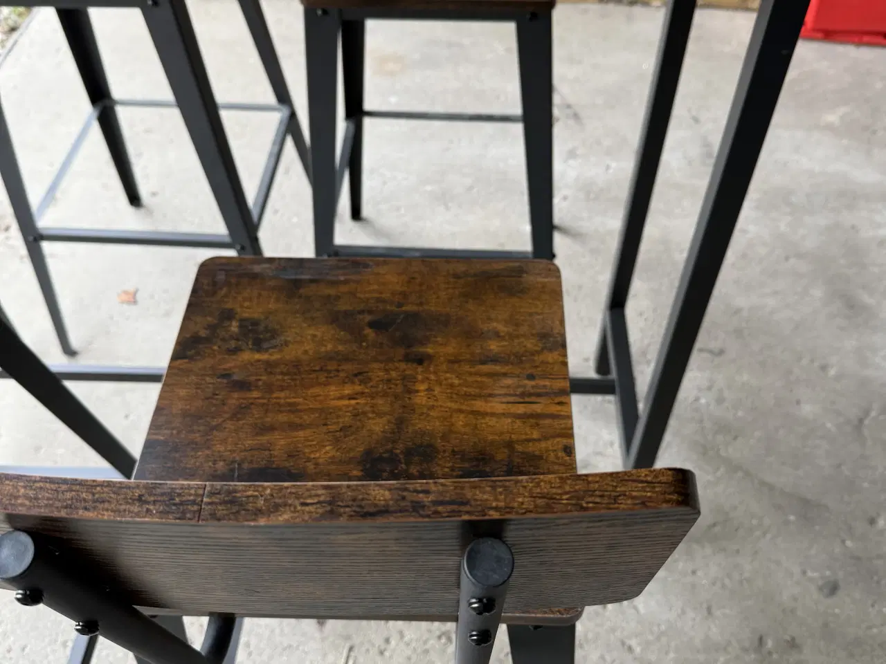 Billede 9 - 4 VASAGLE barstol & bord i industrielt design